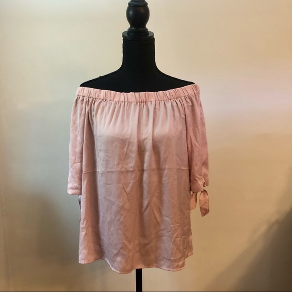 H&M Off The Shoulder Top - Picture 4 of 4